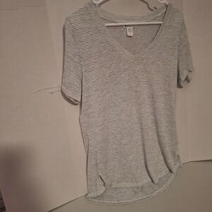 Athleta Breezy V-Neck Striped Short Sleeve T-Shirt Grey White Womens Large L